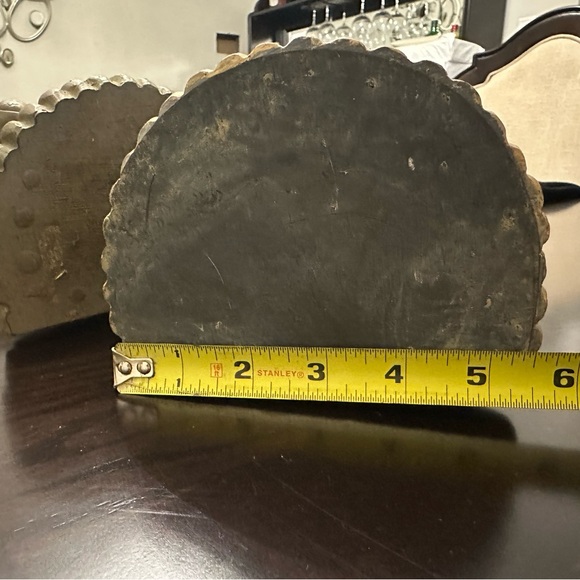 Decorative Wall Shelves - Picture 9 of 11